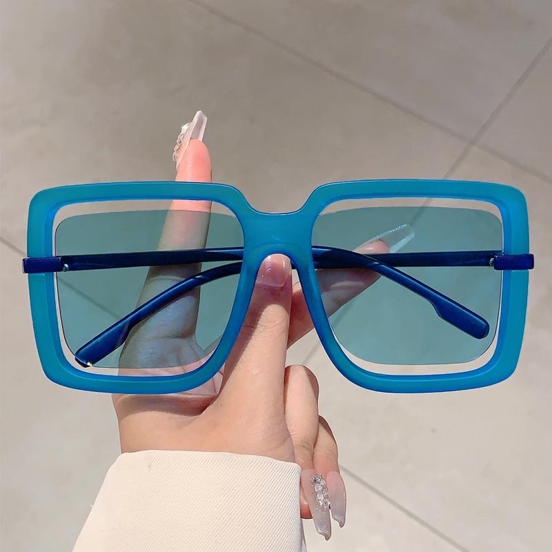 New in Fashion Brand Sunglasses Women Oversize Decor Pink Sun Glasses Candy Color Ladies Shades for Beach Hiking