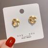 Korea Dongdaemun Temperament Retro mattgoldene Ohrstecker Damen S925 Silbernadel Design Ohrstecker Kalter Wind Ohrringe