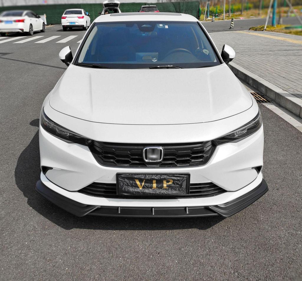 Honda Integra/Civic Front Lip, Rear Spoiler, Side Skirts, Rear Lip, Louvers, and Exhaust Tips Body Kit
