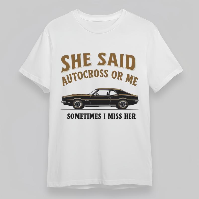 

Women s Plus Size Comfortable Classic T-Shirt Classic Car Romance Graphic Tee L