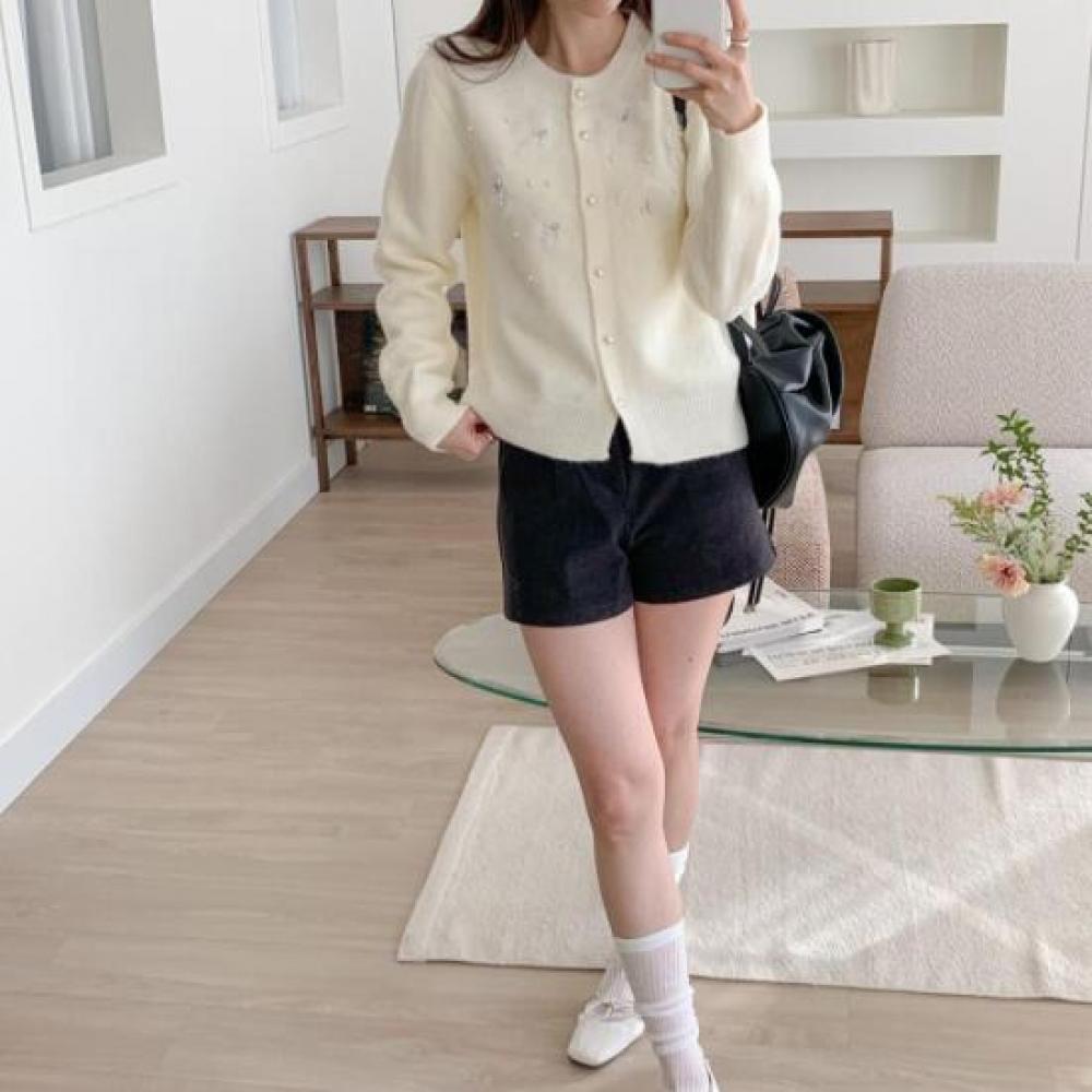 New Arrivals Open Run Round Neck Spring Cardigan With Flower Decoration And Pear