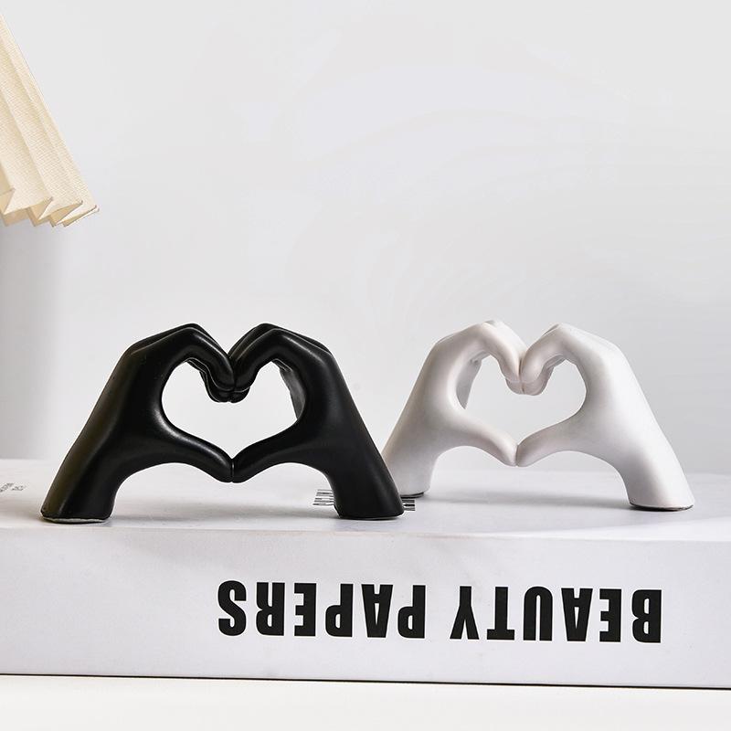 European Style Simple Two-hand Love Ornaments Home Decoration Gift Bedroom Desktop Decoration Heart Gesture Ornaments