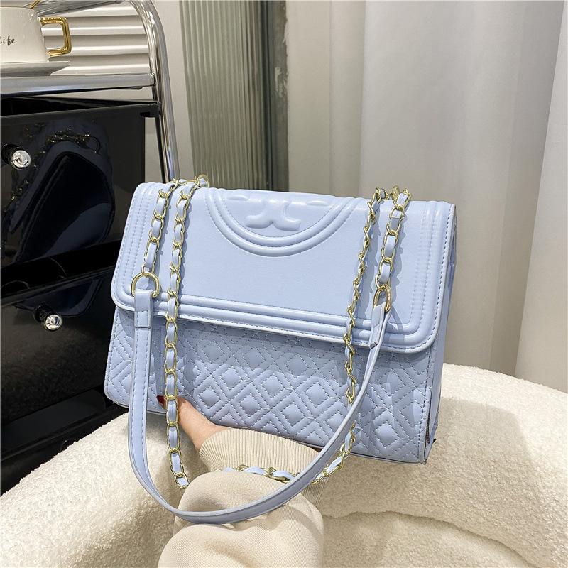 New Women's Bag European Fashion Embossed Chain Small Square Bag