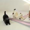 Stretching Cat Figurine, Calico Cat Phone Stand, Desktop Decoration, Creative and Practical for Lazy Binge-Watching