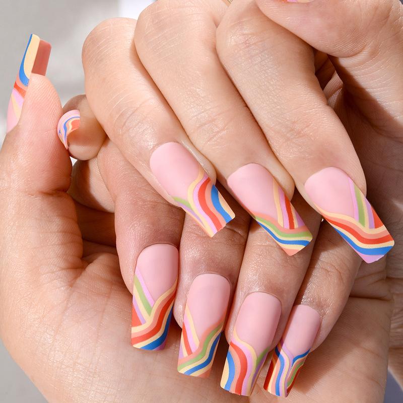 

Wearing French Style Line Nail Patches, Fake Nails, Nail Patches, Rainbow European Style Frosted Nail Patches, Finished Product
