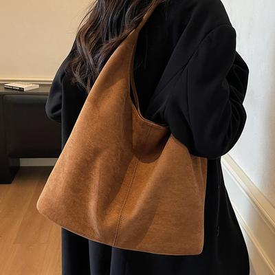 Autumn and Winter New Suede Velvet Bag Casual Retro Fashion Shoulder Bag for Women, Large Capacity High-end Commuter Tote Bag for Women