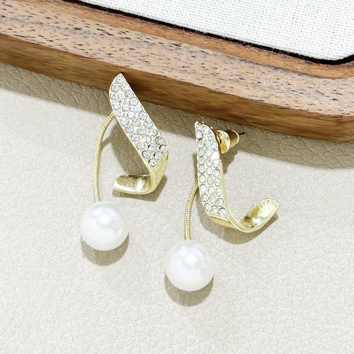 

Новые трендовые серьги с бриллиантами и жемчугом для женщин, простые серьги в стиле «темперамент», универсальные французские серьги