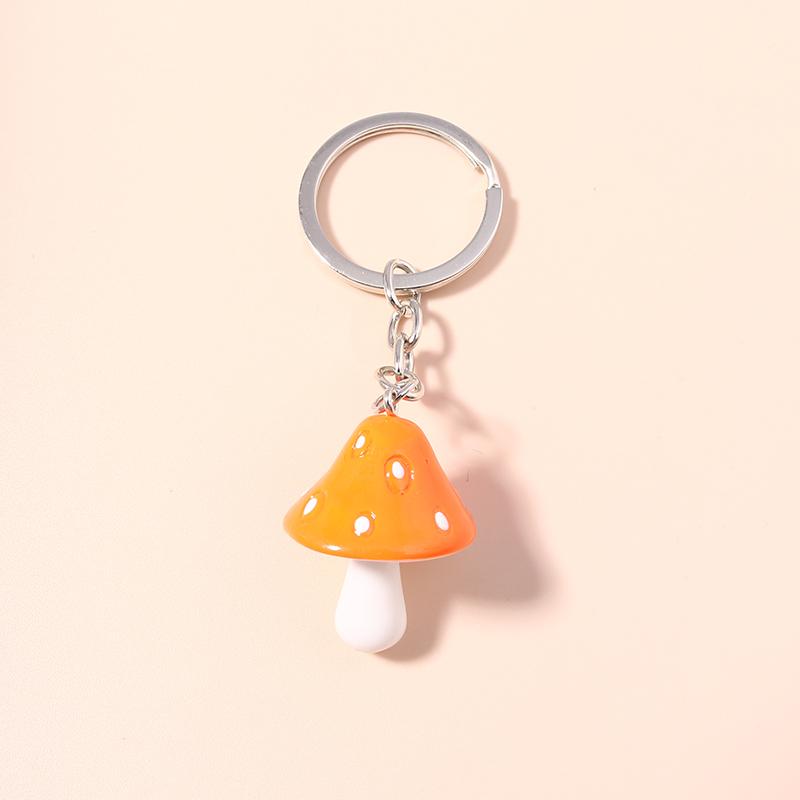 

Cute Keychains Resin Dice Charms Keyrings for Car Key Women Men Handbag Pendants Key Chains DIY Handmade Jewelry Accessories