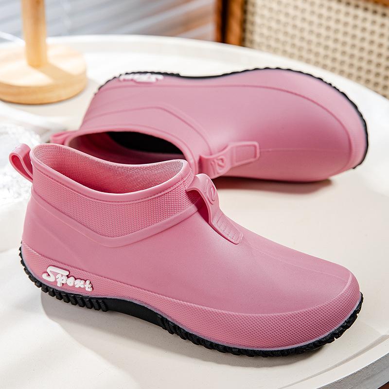 Low-top non-slip water shoes women's fashion new adult outdoor waterproof shoes kitchen short work shoes fashion