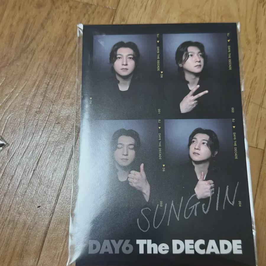 DAY6 The Decade Necket Sungjin 