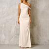 Summer new satin slanted shoulder slim and thin dress, sexy temperament single shoulder pleated long dress dress