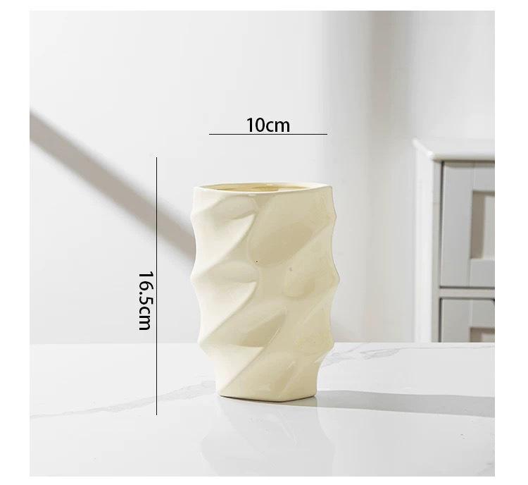 Nordic Style Irregular Vase for Living Room, Shelf, Entrance, or Wine Cabinet Decoration