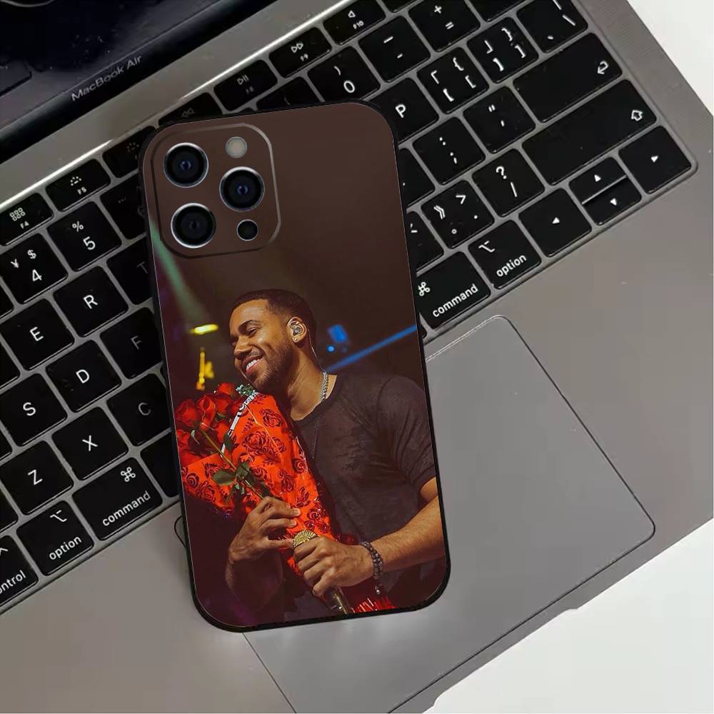 Singer Romeo Santos  Phone Case For iPhone 17,16,15,14,13,12,11 Plus,Pro Max,XS,Soft Silicone Black Cover