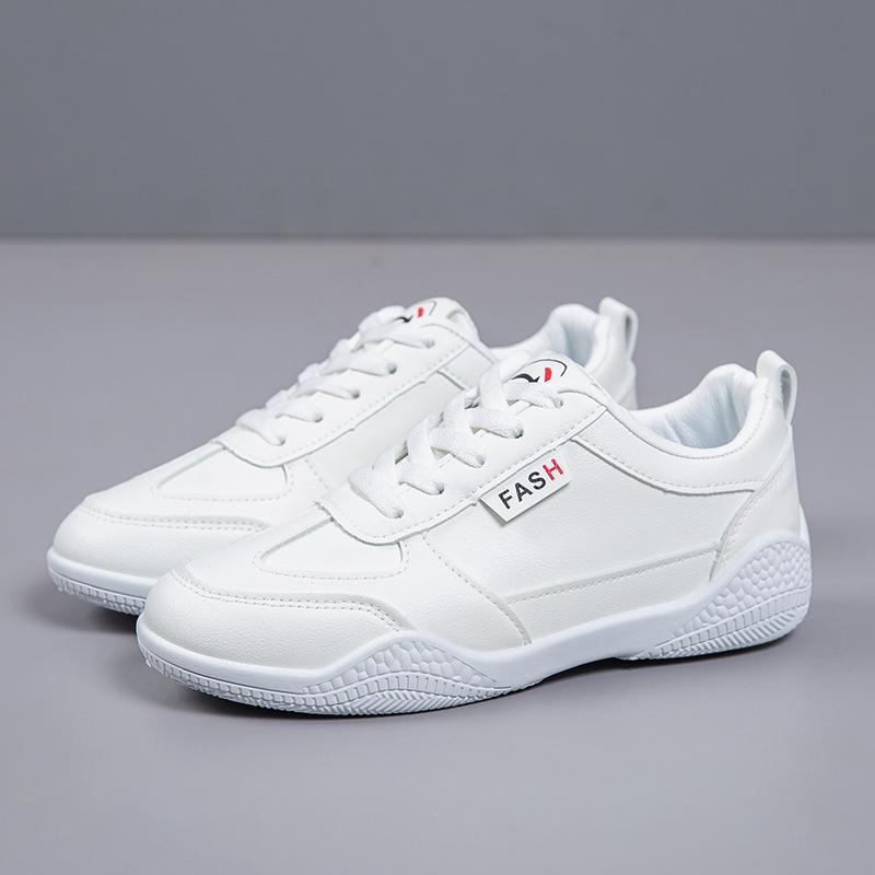 2025 New Spring Leather White Shoes Women's Korean Version of Versatile Casual Shoes Board Shoes Soft Sole Breathable Sports Running Shoes