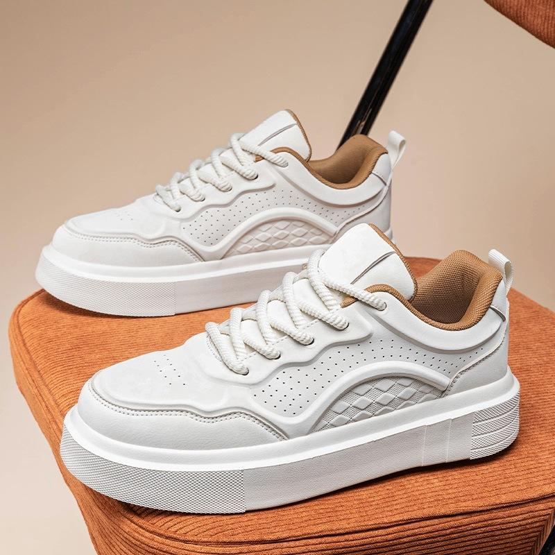 Light and comfortable cushioning skateboard shoes Outdoor college style Original niche white shoes Casual comfortable board shoes