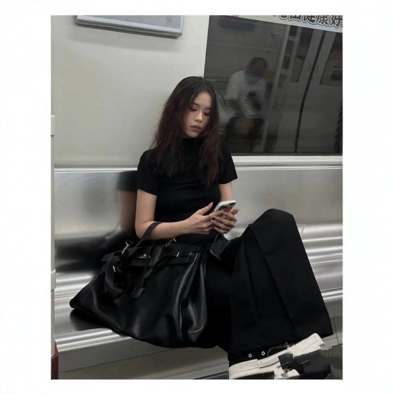 2024 Borsa Kelli Grande Capacità per Pendolari Texture Premium Neutra Grande Casual Versatile Monospalla Crossbody Tendenza