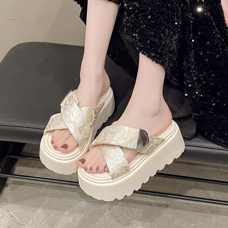 Fashion 7.5CM Casual Wedge Slippers Women New Summer Non Slip Platform Sandals Woman Open Toe Comfortable Female Chunky Beach Slippers