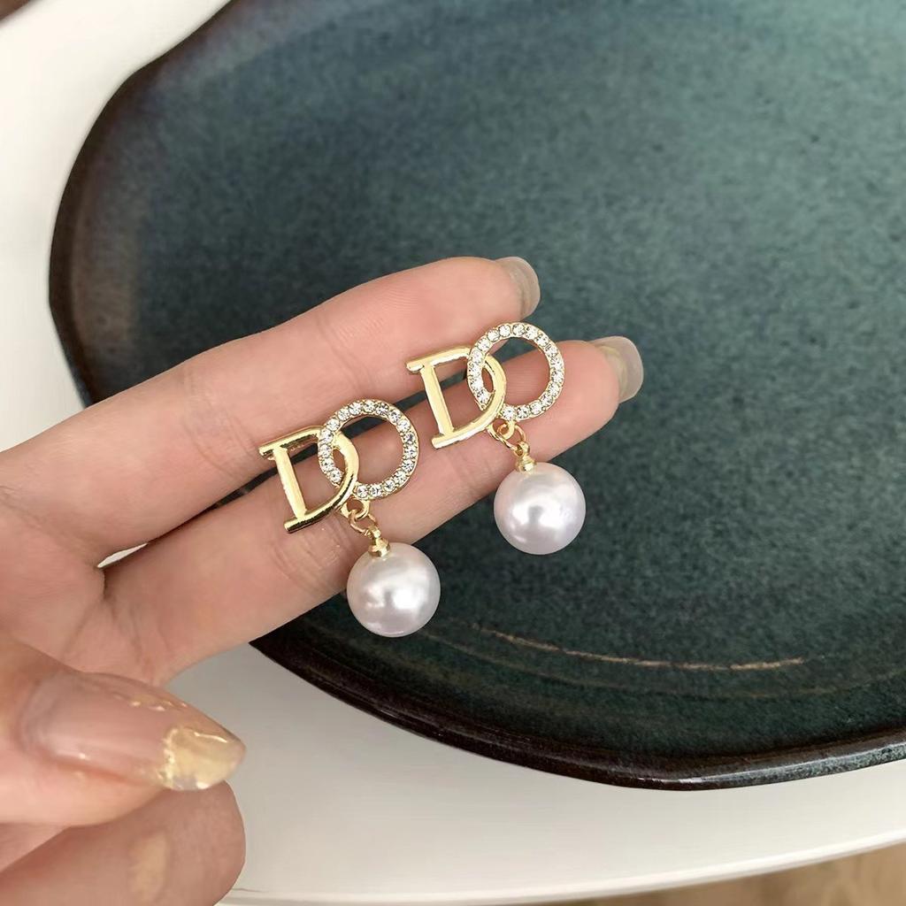 French Baroque Special-Shaped Pearl Pendant Earrings Women'S Niche Fashion Versatile Design Sense Knotted Earrings Earrings
