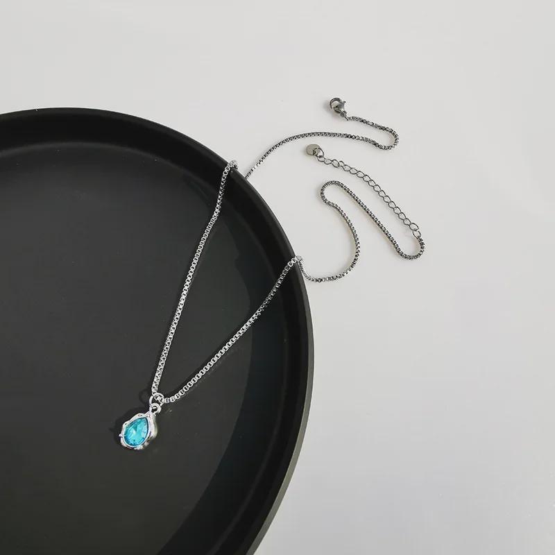 Elegant Glacier Blue Water Drop Necklace for Women - Versatile, Exquisite, and High-End Clavicle Design