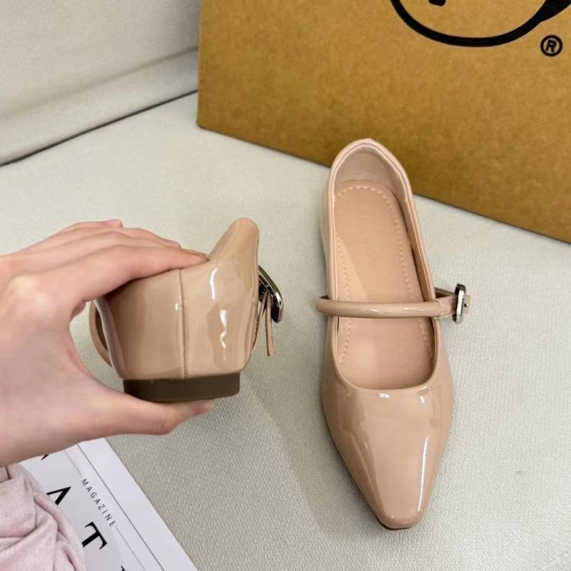 Nude innere Höhenerhöhung spitz zulaufende kleine innere Höhenerhöhung einzelne Schuhe Damen neue leichte Mundschuhe vielseitige Pendler einzelne Schuhe