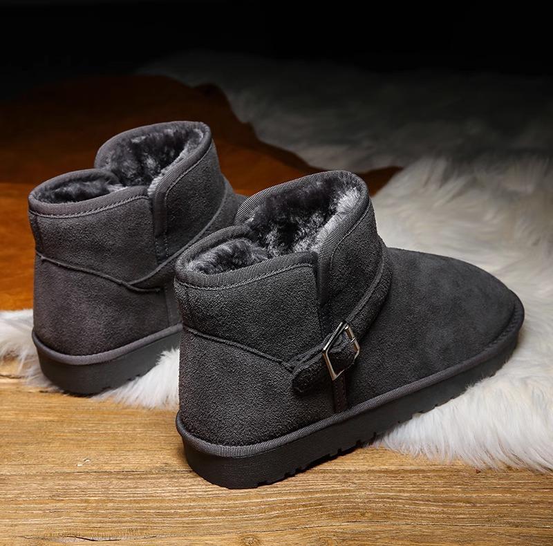 Snow boots women's winter 2025 new velvet thickened short tube flat bottom non-slip high top warm bread cotton shoes