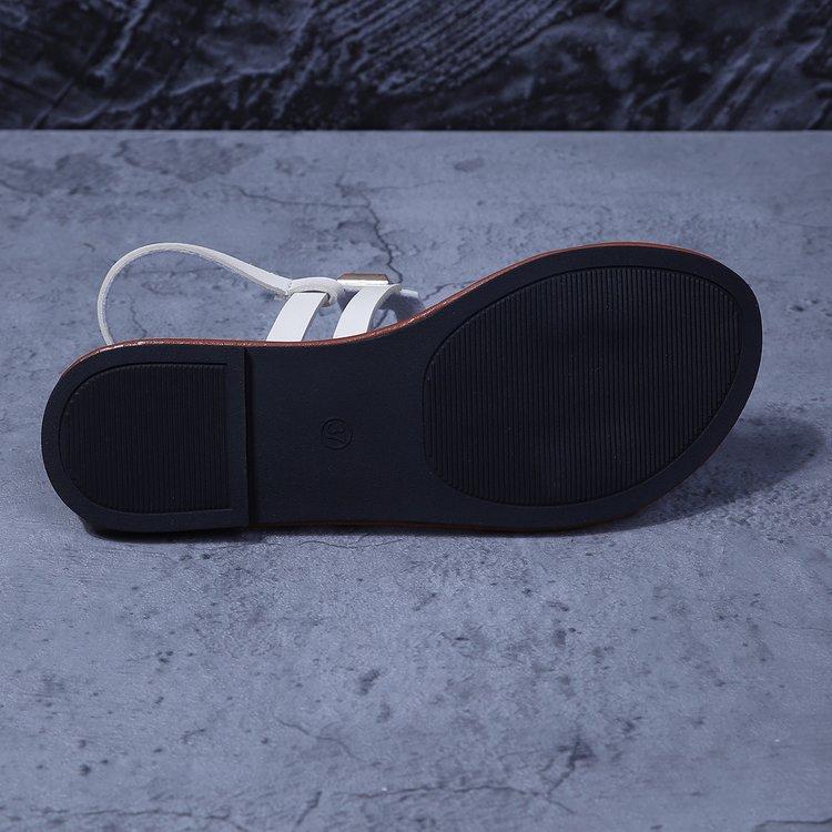 Ladies' Casual and Fashionable Metal Buckle Decoration, Classic and Comfortable Flat Bottomed Lightweight Beach Slippers