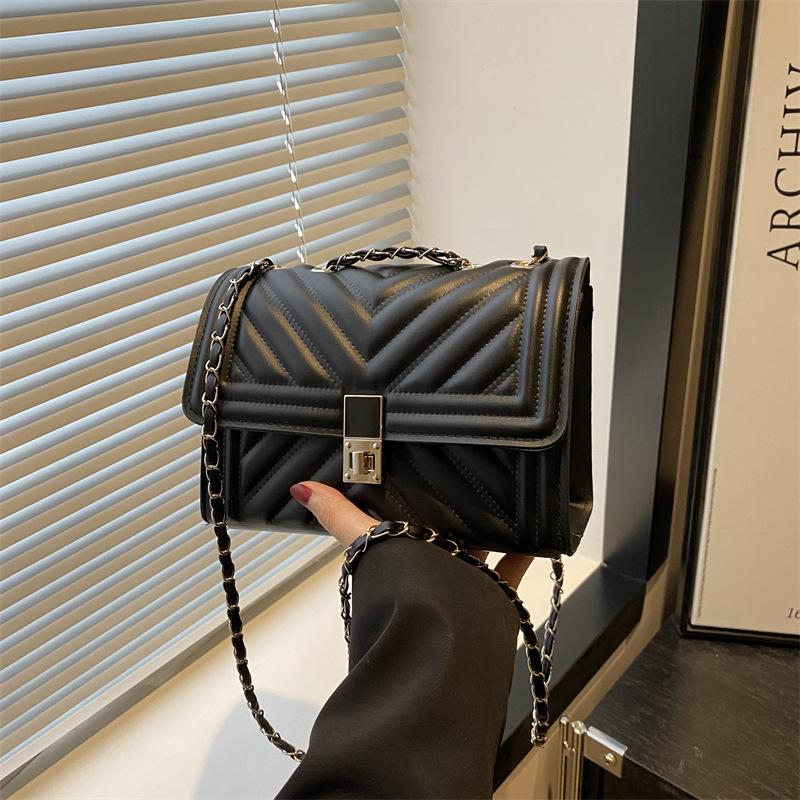 Premium Small Square Bag Spring and Summer New Fashion Trend Chain Messenger Bag Simple Shoulder Underarm Bag Women