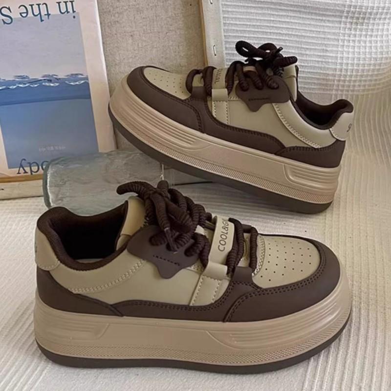 Fashion 2025 New Layered Hong Kong Style Platform Sneakers for Women Chunky Sole Height Increasing Casual Sports Shoes, Unique Retro