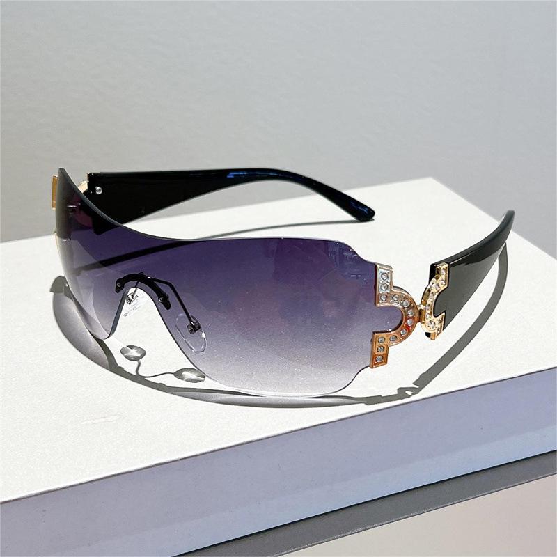 Rimless Brand Designer Sunglasses Women Oversized Trending Luxury Sun Glasses Rivet Diamond Punk Big Shades Uv400