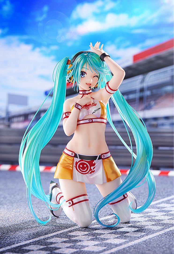 

[USED] Hatsune Miku Racing Miku 2010 Ver. Art by Kentaro Yabuki Figure