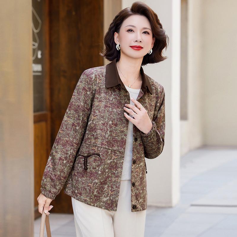 

Spring New Arrival Printed Casual Button-Up Jacket for Middle-Aged Women – Loose, Age-Defying Cardigan with Small Lapel 4XL (135-145 lbs) красный