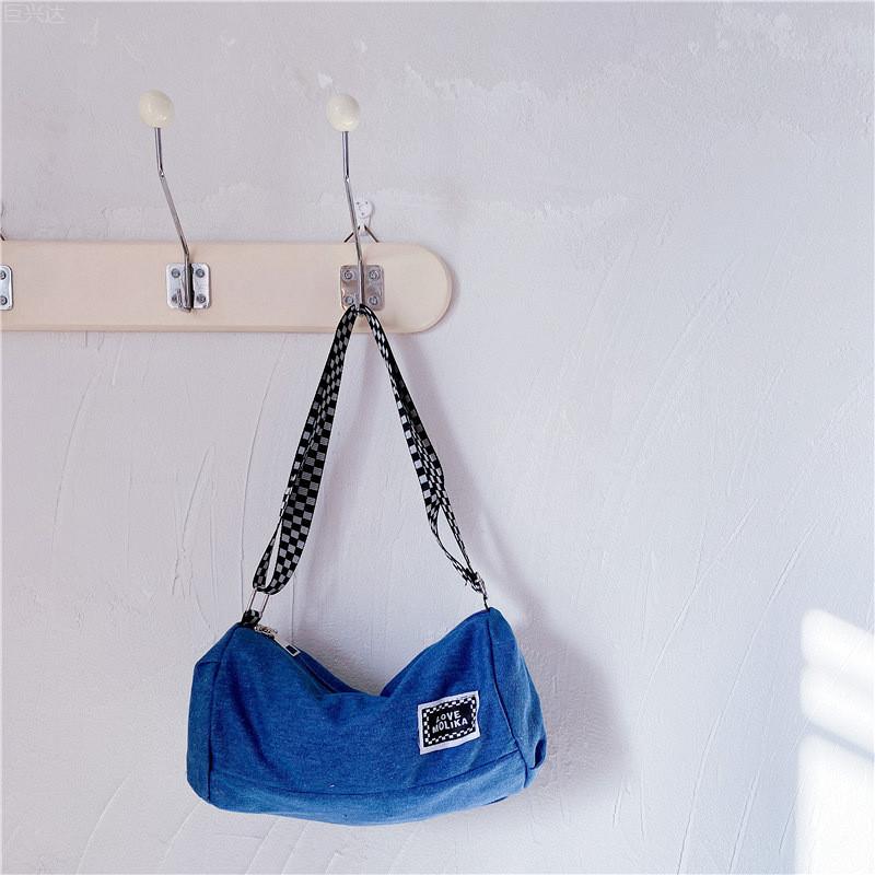 Modern Chic Kids Crossbody Bag In Black And White With Trendy Design And Soft Polyester Lining джинсовый