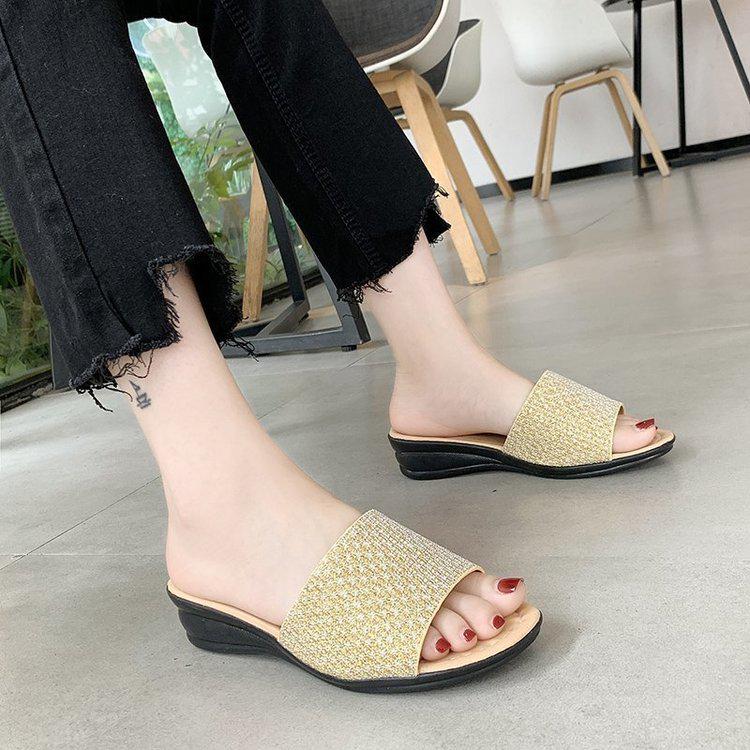 Plus Size Women's Summer 2021 Wedge Heel Closed-Toe Sandals, Two-Wear Style, European & American, Size 43.