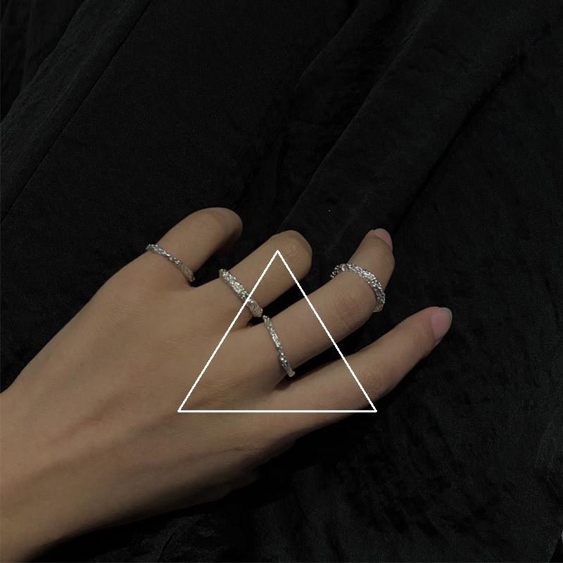 

Уникальное текстурированное кольцо из серебра 925 пробы со свежей эстетикой для современных модниц J1116