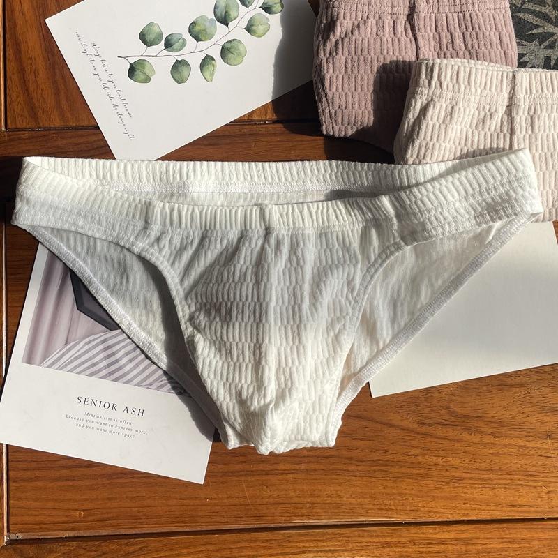 Men's Pure Cotton Breathable Triangle Underwear Men's Solid Color Simple and Sexy Underwear