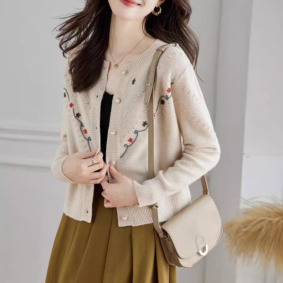 

Осенний вязаный кардиган с вышивкой для женщин, повседневный, свободный и универсальный свитер-пальто с длинным рукавом 3XL