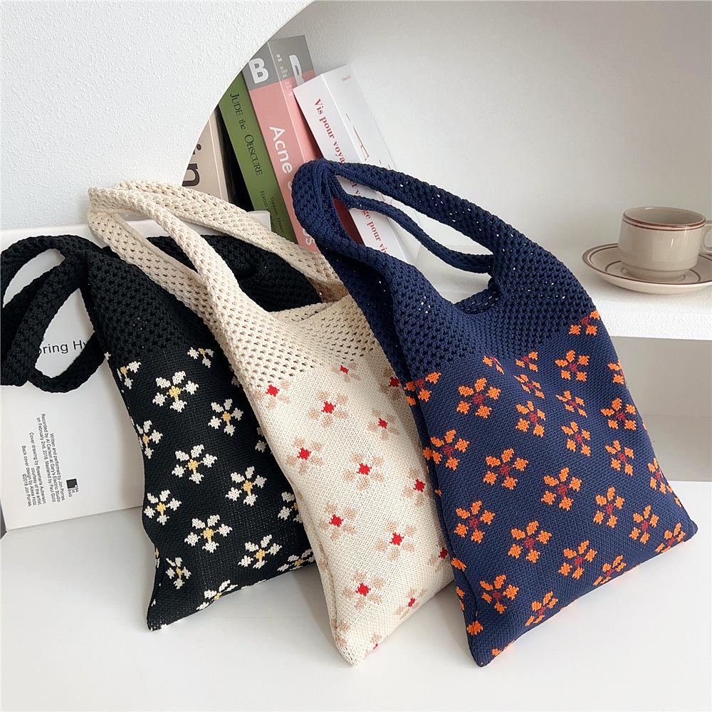Knitted Mobile Phone Bag For Women In Spring And Autumn Cute Cartoon Versatile One Shoulder Diagonal Cross Bag Travel Coin Purse Small Handbag