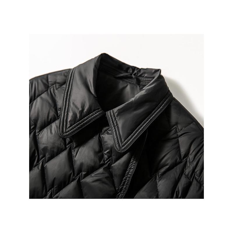 White goose down jacket, strictly selected for winter wear, down jacket women's clothing, light and short design sense in autumn and winter