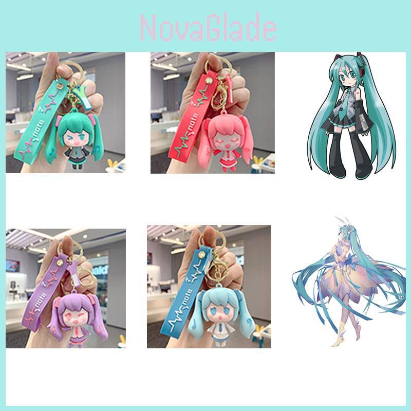 Hatsune Miku Keychain Anime Figure Pendant Keybuckle