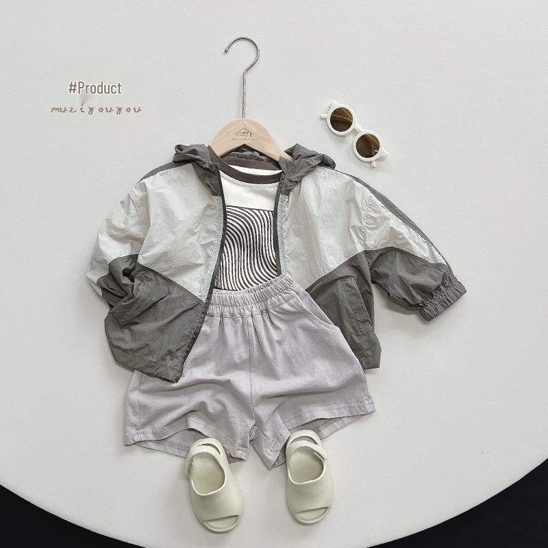 Kids' Colorblock Sun Protection Jacket - Summer Hooded Coat for Boys & Girls, Korean Style