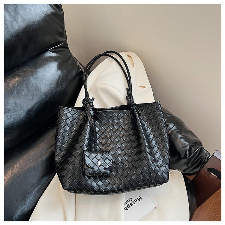IELGY Ladies Tote Bag Large Capacity Summer All-Match Casual One-Shoulder Commuter Diamond Bag