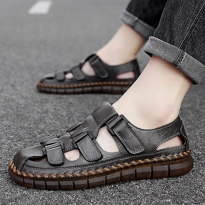 Fashion Classic Retro Style Leather Summer Sandals Offer Men Business Casual Hollow Out Leather Sandal Outdoor Men Daily Commute Sandals
