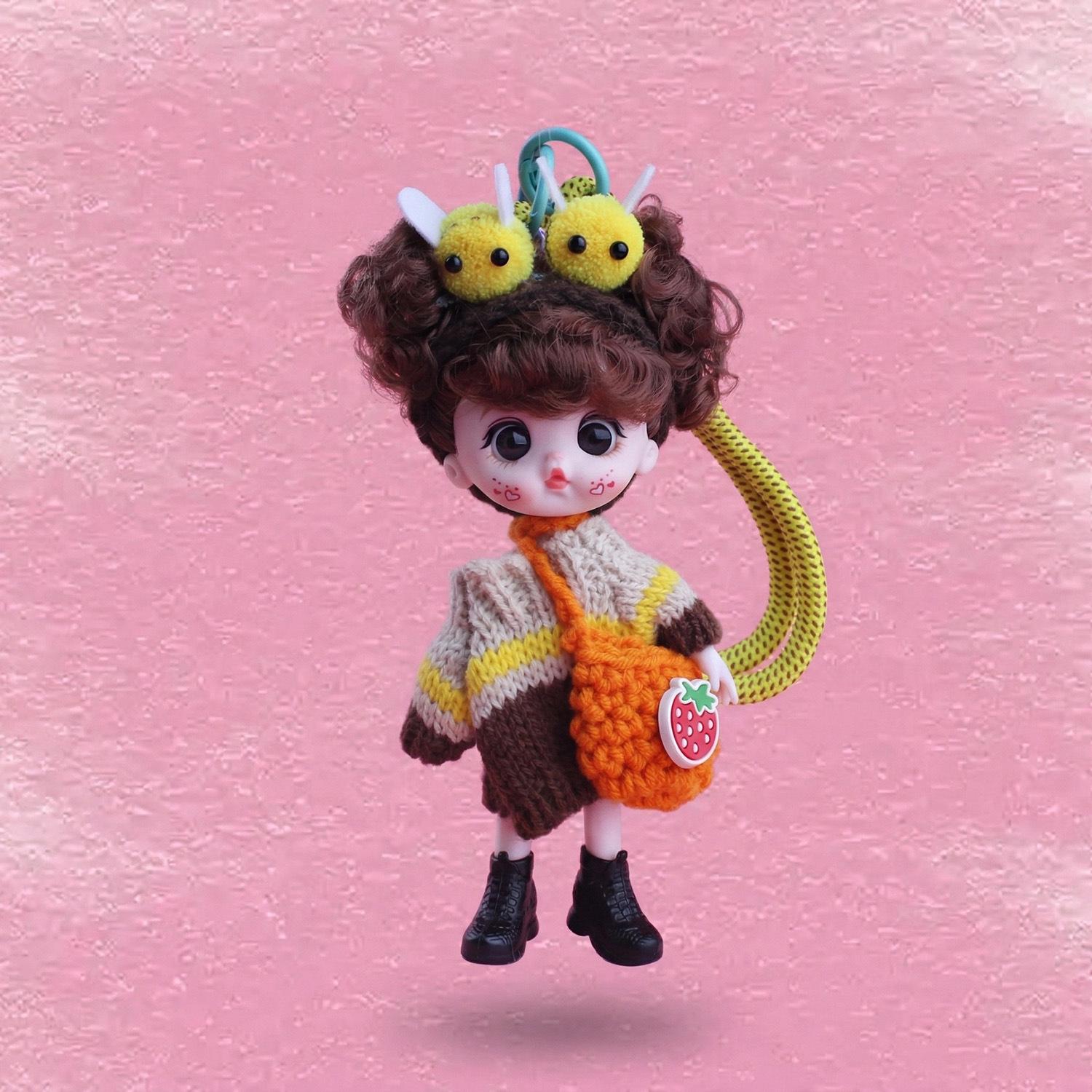 Trendy Lolita Fen Doll Pendant with Interchangeable Outfits 16 cm