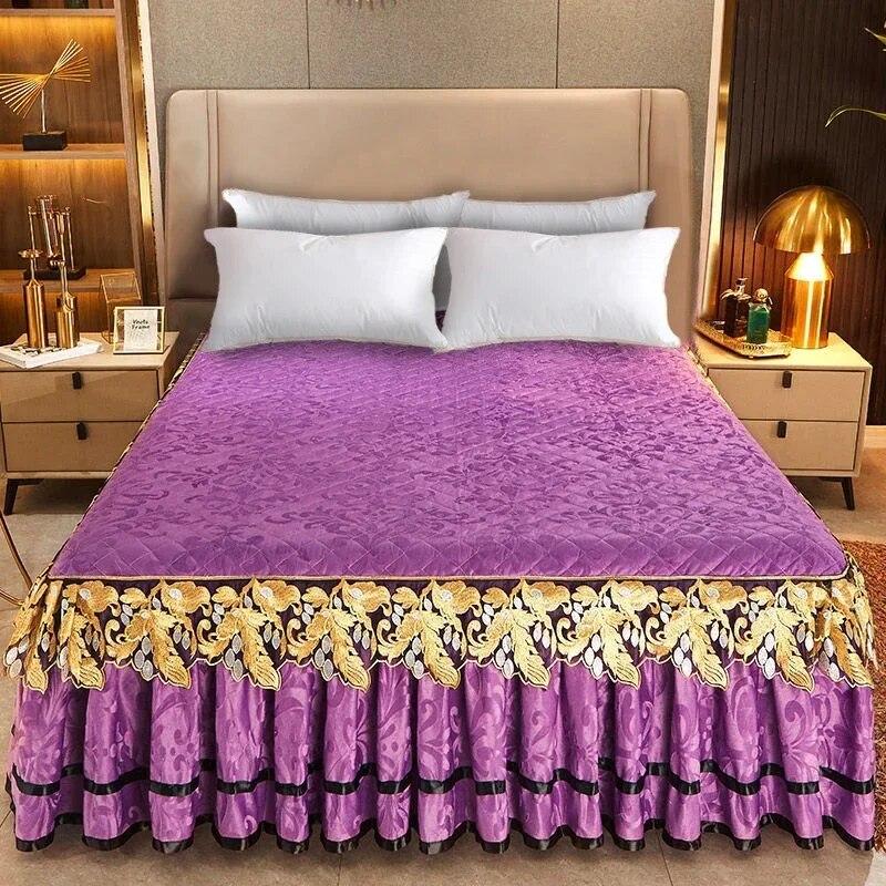 Plush Winter Warm Bedspread On The Bed Thickened Bed Skirt-style Embroidery Cotton Quilt Bedding Cover with Pillowcases
