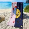 Cartoon-Smiley-Gesicht und Herzmuster Polyester-Mikrofaser-Strandtuch ist sehr saugfähig, geeignet für Schwimmen und Strandausflüge