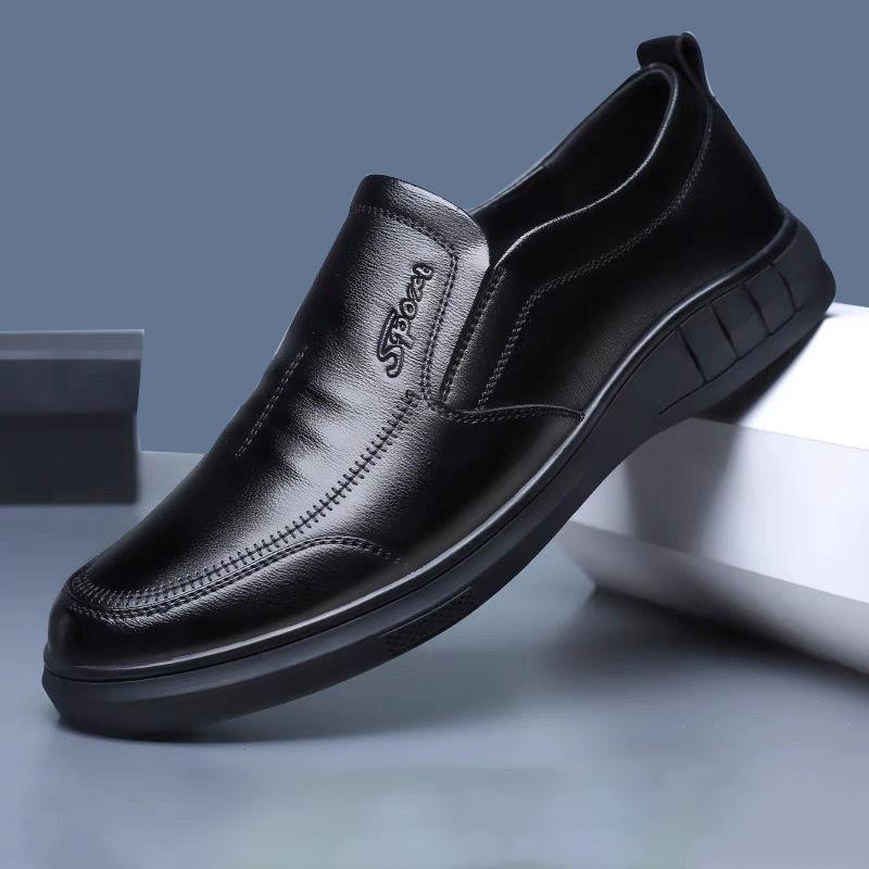 

Кожаная обувь для мужчин среднего и пожилого возраста, повседневная обувь в британском стиле на все времена года с мягкой подошвой и мягкими боковинами, повседневная мужская кожаная обувь для бизнеса 44 чёрный