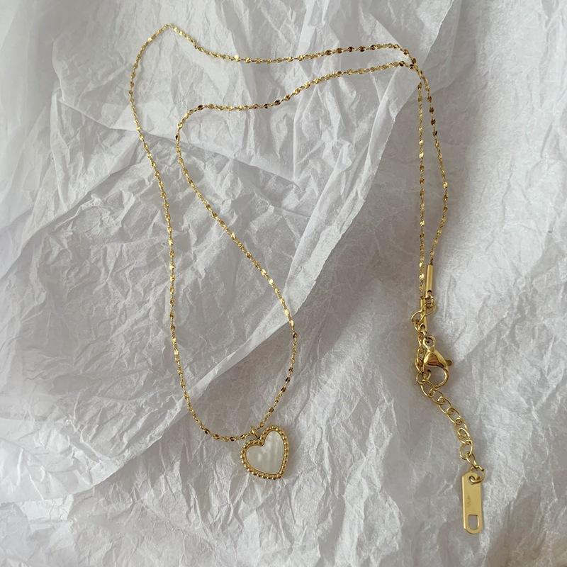 2024 Stainless Steel Gold colour  OF  Heart Pendant Necklace Romantic Lovely White Shell Love Necklace