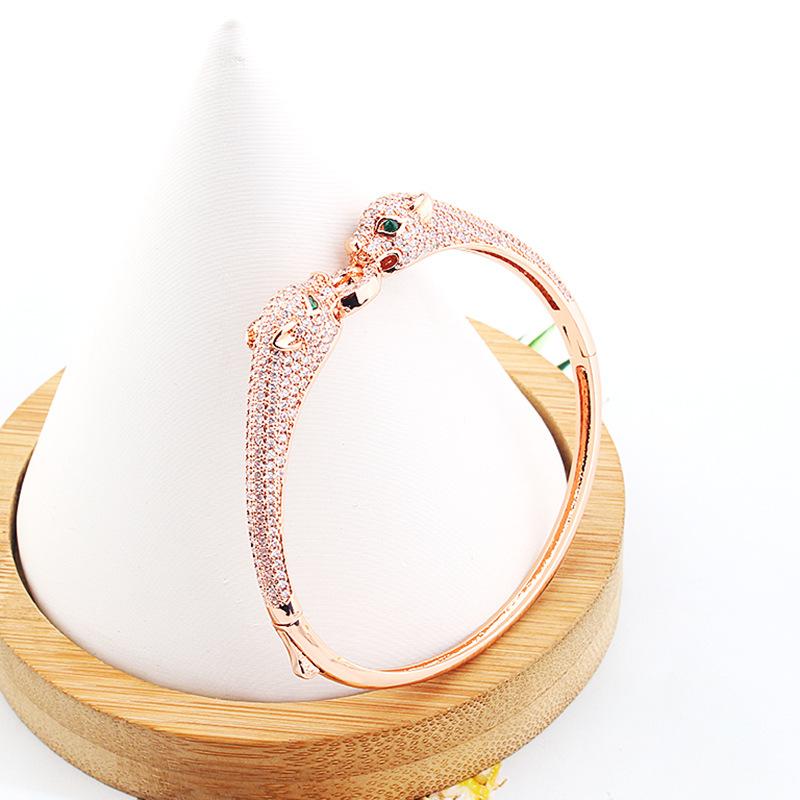 Браслет  Леопард  со цирконами, Двуглавый браслет  Леопард  для женщин one size(17-20cm)