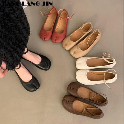2025 New Spring Flats Tabi Ninja Shoes Women Fashion Vintag Split Toe Ballet Comfy Flat Ballerina Soft Casual  Ankle Strap Mujer