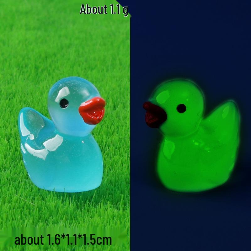 Miniature Colorful Luminous Duck Resin Ornaments for Micro Landscape and Moss Decor